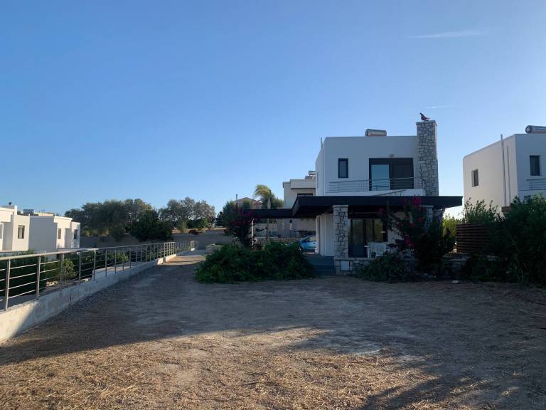 Child-friendly charming villa with yard & barbeque | Garden view | Next to the beach | Dogs allowed — photo 3
