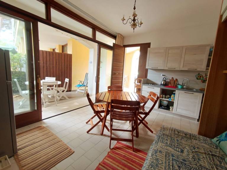 Vacation home with terrace — photo 3