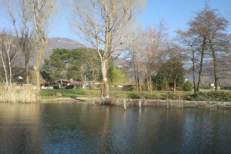 Family-friendly villa with terrace, garden & private pool | Lake view | Suitable for remote work | Dogs allowed — photo 2