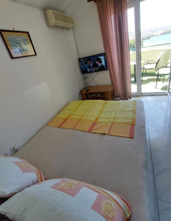 Ferienwohnung in Žaborić mit Meerblick, Balkon, Klimaanlage, W-LAN (5177-3) — photo 5