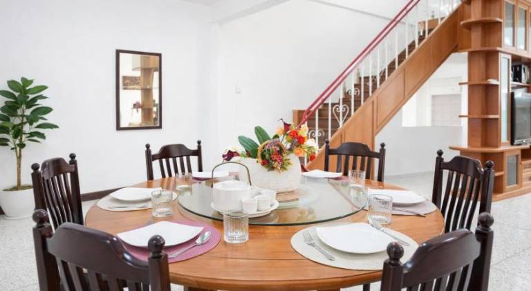 Family-friendly house with terrace & pool | Suitable for remote work | Pets are welcome — photo 3