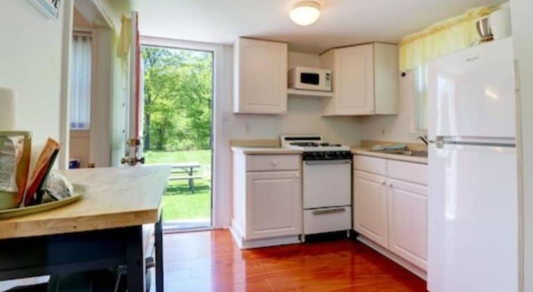 Carriage House Motel Cottages & Suites — photo 3