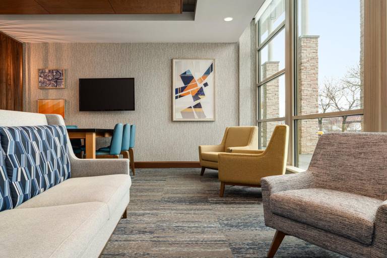 Holiday Inn Express Baltimore at the Stadiums by IHG — photo 2