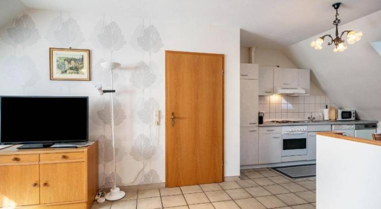 Rental apartment with 2 rooms for 5 persons — photo 4