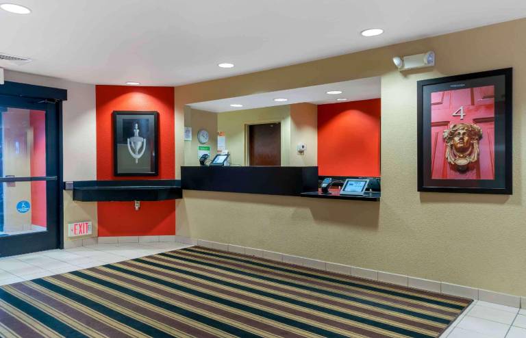 Extended Stay America Suites - Detroit - Metropolitan Airport — photo 5