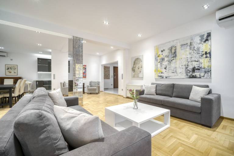 Condo Pangrati