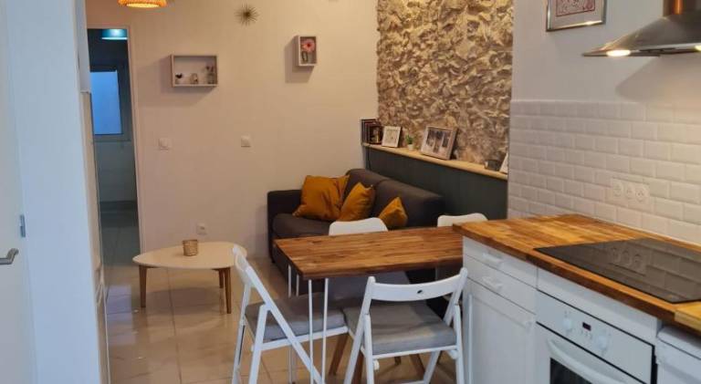 Holiday apartment with 1 room for 4 persons in Sète