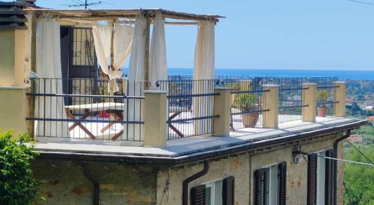 Vacation home with pool in Pietrasanta