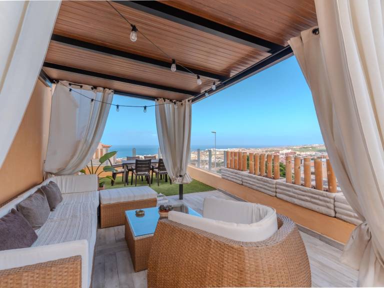 Holiday apartment with grill, pool & patio | Sea view in Adeje