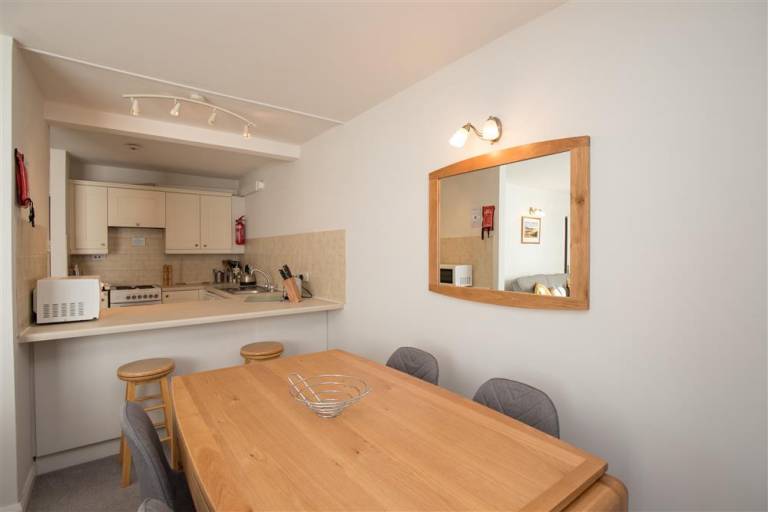 Family-oriented charming cottage with yard | Pets are welcome — photo 5