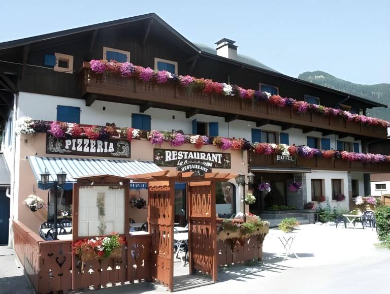 Le Saint Antoine in Les Houches