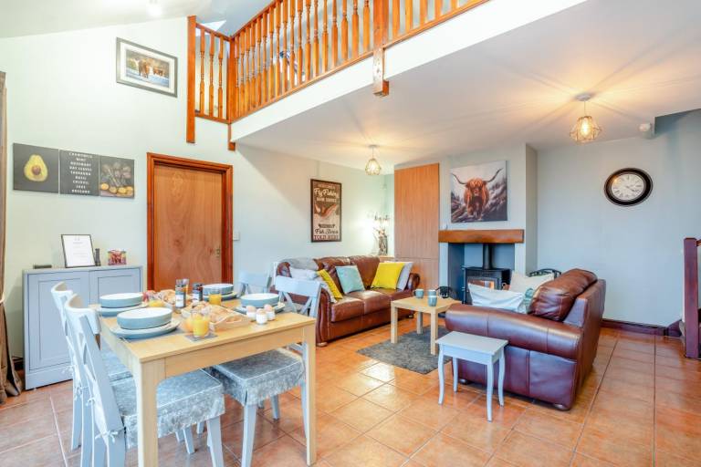 Fully equipped cottage with garden, BBQ & hot tub | Dogs allowed — photo 4