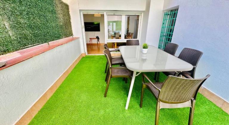 Apartment with terrace | Near Cathedral-Basilica of Our Lady of the Pillar | Perfect for remote work | Dogs allowed in Zaragoza