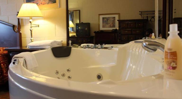 Ritz Inn Niagara — photo 4