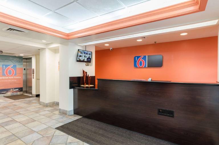 Motel 6 Bristol, VA — photo 4