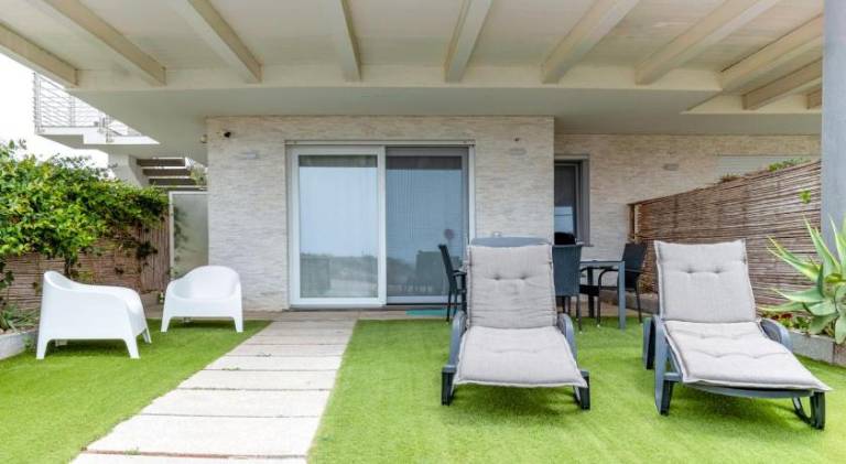 Rental apartment with patio & garden — photo 5