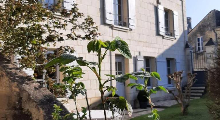 Au pied du Lavoir chambre Germaine in Cholet