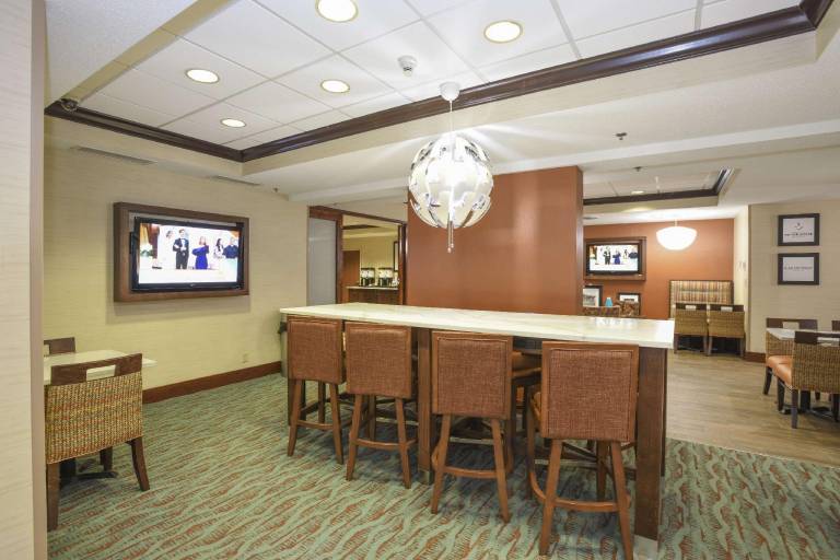 Hampton Inn Cincinnati-Eastgate — photo 2