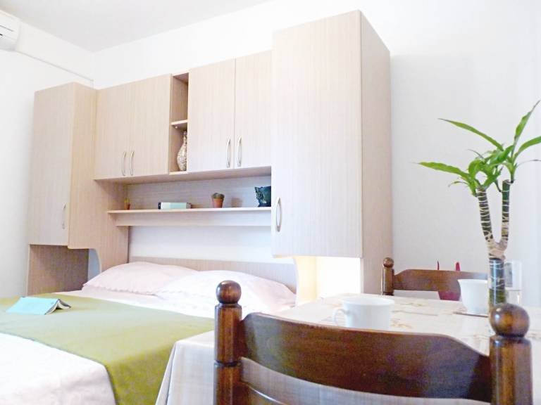 Rental apartment with yard | Sea view — photo 2