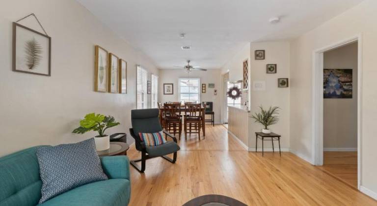 Vacation home with yard & BBQ | Good for workation in Long Beach, CA
