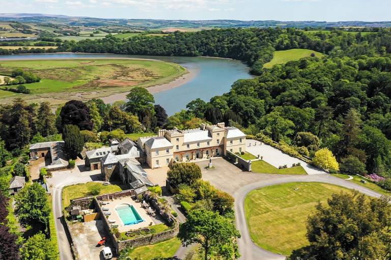 Castle Saint Mellion