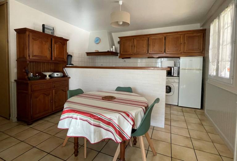 Gite with terrace, barbeque & yard — photo 2