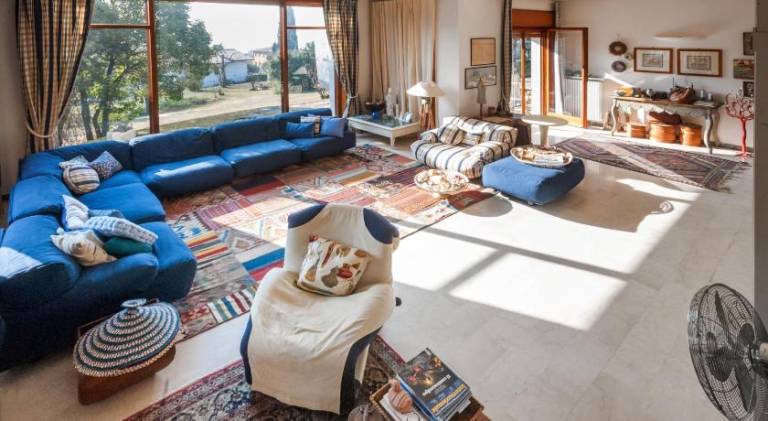 Spacious holiday apartment with patio, garden & pool | Dogs allowed — photo 2