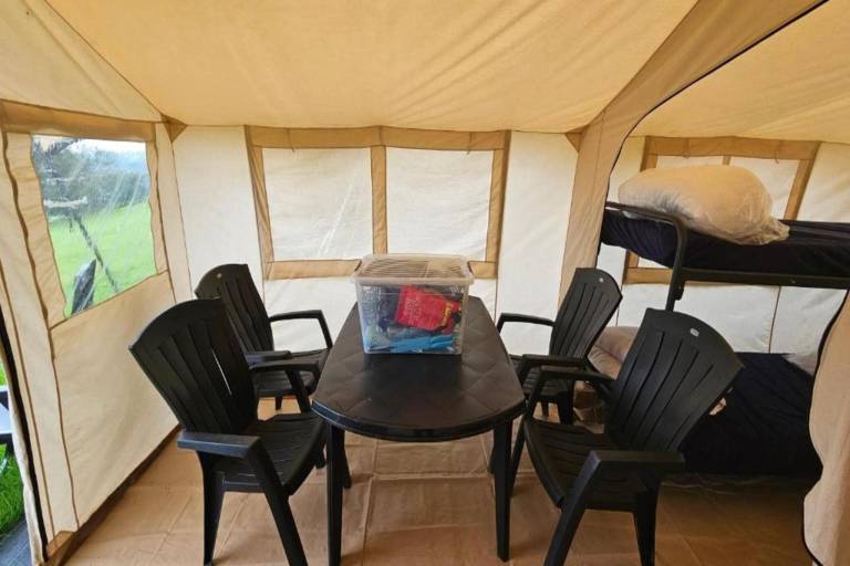 Lodge with garden & patio | Mountain view — photo 3