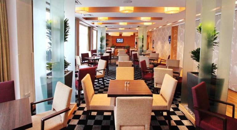 Holiday Inn Express Birmingham Redditch By IHG — photo 4