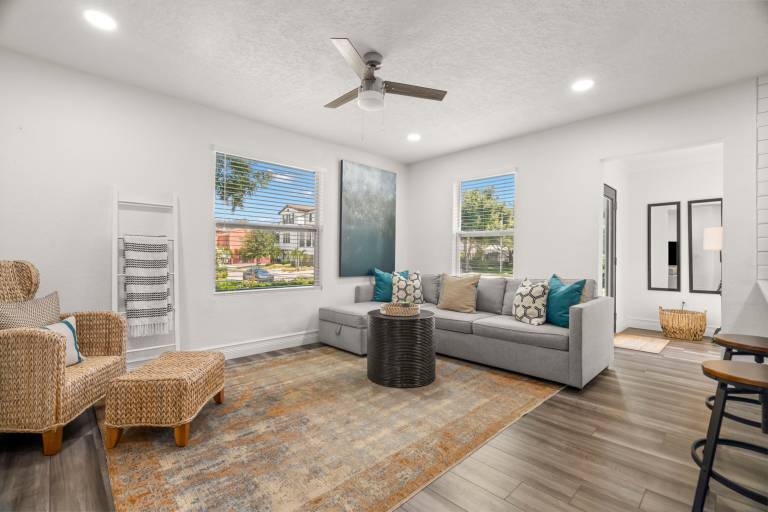 NEW SoHo Oasis Stunning Home In Heart of SoHo