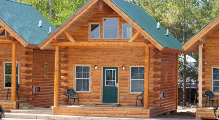 Cabins of Mackinac & Lodge in Mackinaw City, MI