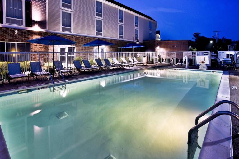Hampton Inn & Suites Cape Cod-West Yarmouth — photo 2