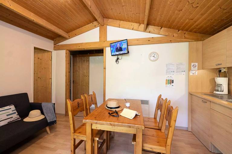Campsite CHAMP LA CHEVRE - Chalet Charlay 3 bedrooms 6 people — photo 2