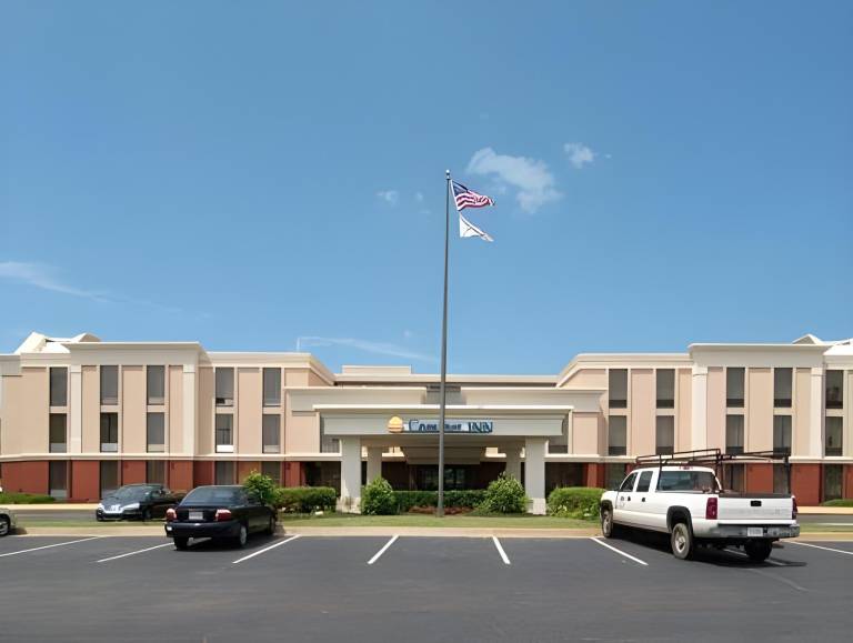 Holiday Inn Express Hotel & Suites Midlothian Turnpike By IHG in Chester, VA