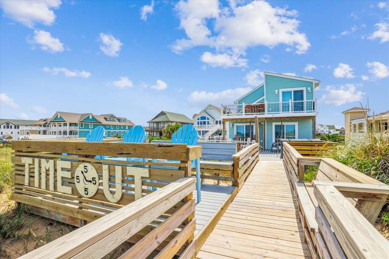 KD1213- Oceanfront Charmer- 4 BRs, Hot Tub, Dog Friendly and Views! in Outer Banks, NC