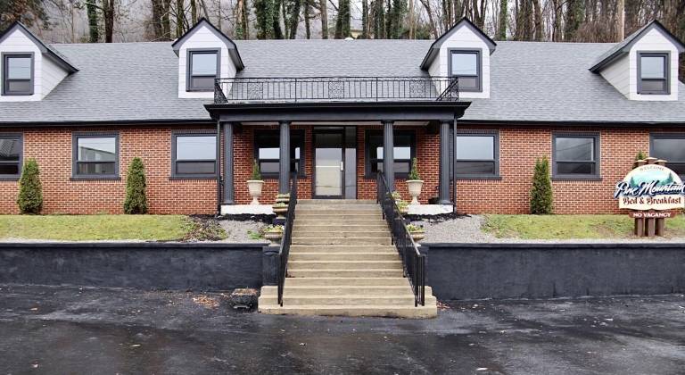 Pine Mountain Inn — photo 2