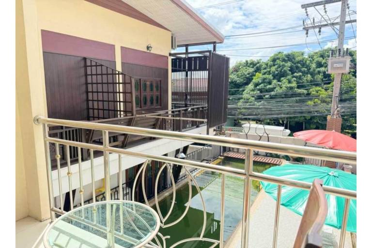 Pool View Double Deluxe Chiangmai Retreat