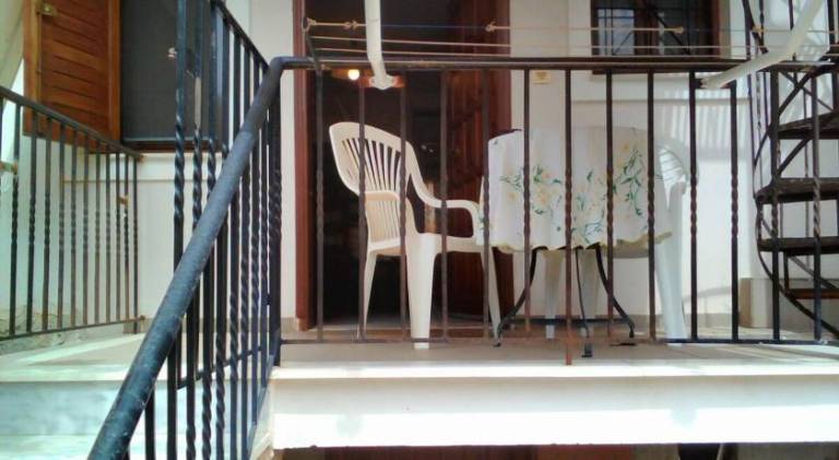 Apartment with terrace — photo 4