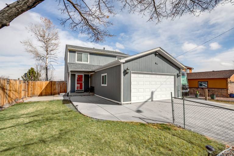 3 Mi to Tennyson St Spacious Home w Private Deck