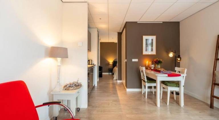 Holiday apartment with patio — photo 2