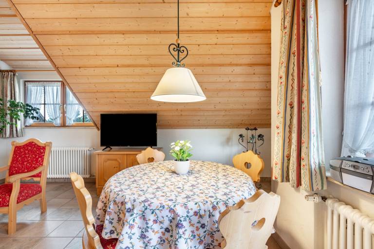Lovely holiday apartment with patio & garden | Garden view | Ski nearby | Pets allowed — photo 2
