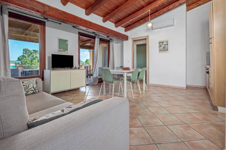 Vacation home with terrace | Beach view — photo 3