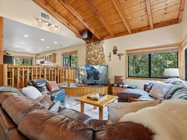 Cabin Bass Lake