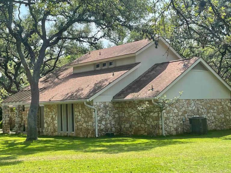 Farmhouse Round Rock