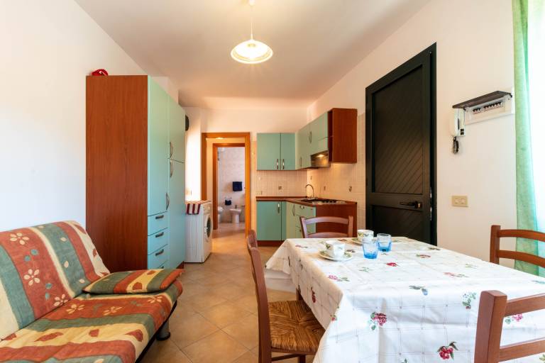 Central location with balcony – Apartment Cavour Codice E — photo 2