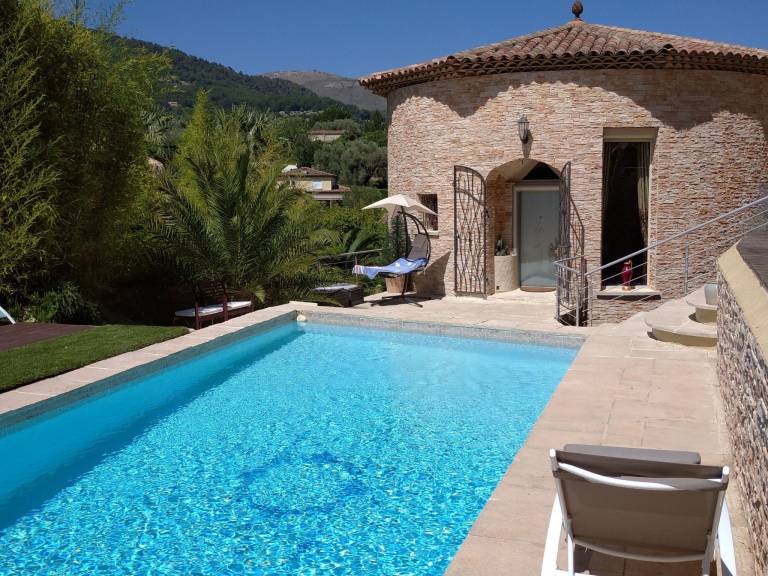 Ferienhaus in Vence für max. 8 Personen Ferienhaus in Vence für max. 8 Personen