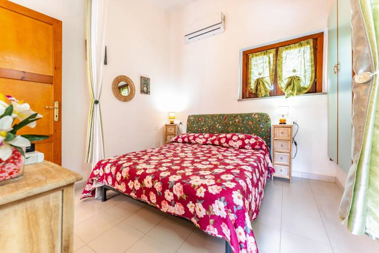 Villa 'Alice' with Private Terrace, Wi-Fi and Air Conditioning — photo 2