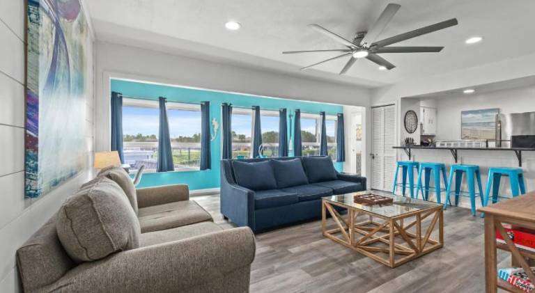 Vacation home with pool | Beach nearby | Suitable for remote work | Pets are welcome in Destin, FL