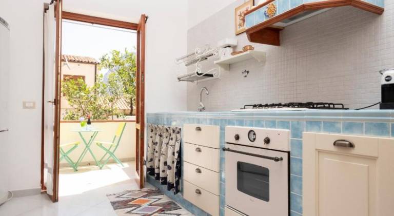 House with 2 rooms for 6 persons — photo 2