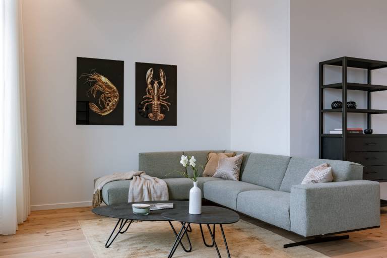 Huswell Seafront apartment with stunning views